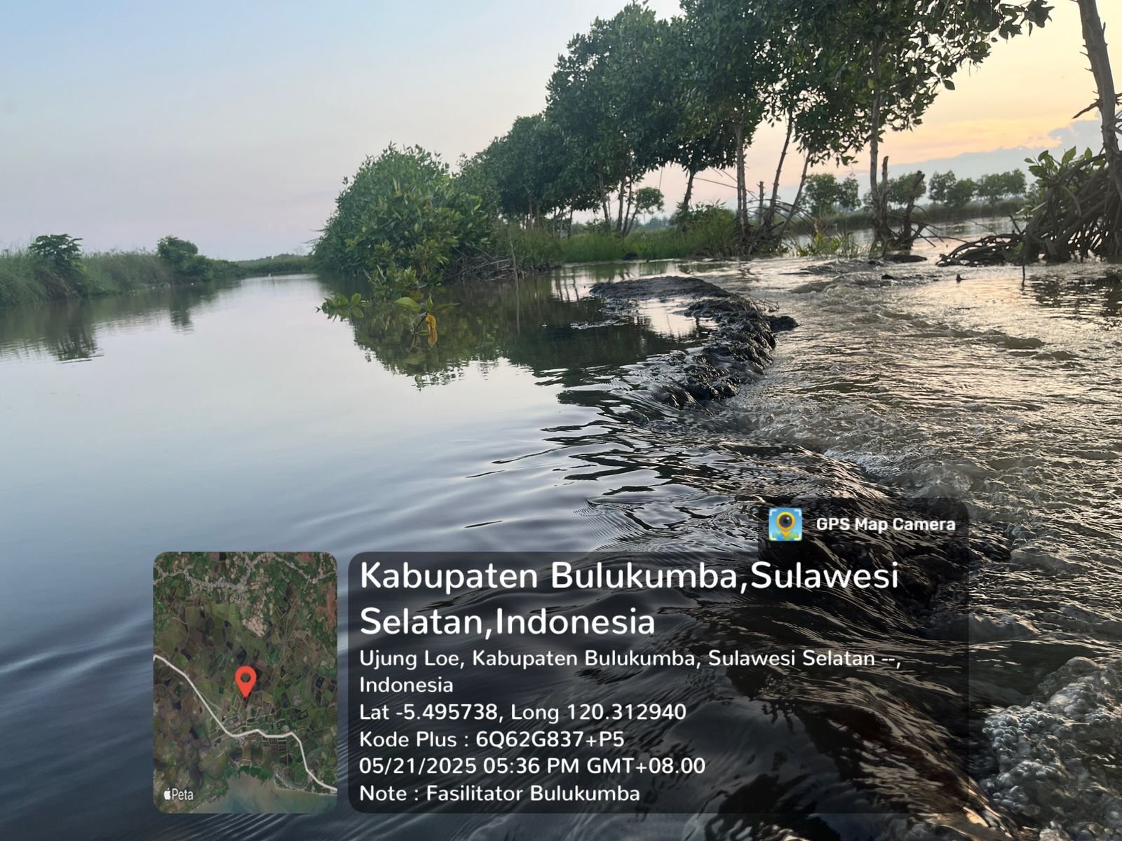 Tambak Terendam Banjir Akibat Intensitas Hujan yang Tinggi.