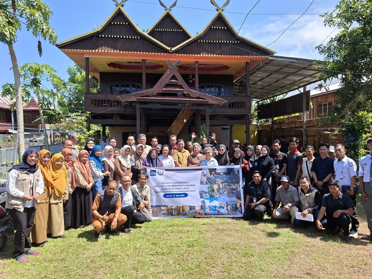 Misi ADB Tinjau Program IISAP di Wajo:  Dorong Keberlanjutan Tambak, Kesetaraan Gender, dan Pemberdayaan Generasi Muda